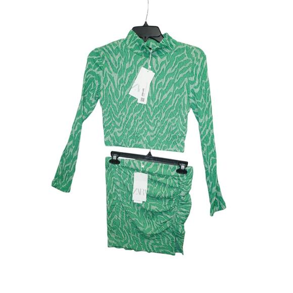 NWT Zara Jacquard Ruched Zebra Print Turtleneck & Skirt Set Green Sz S - Picture 4 of 7